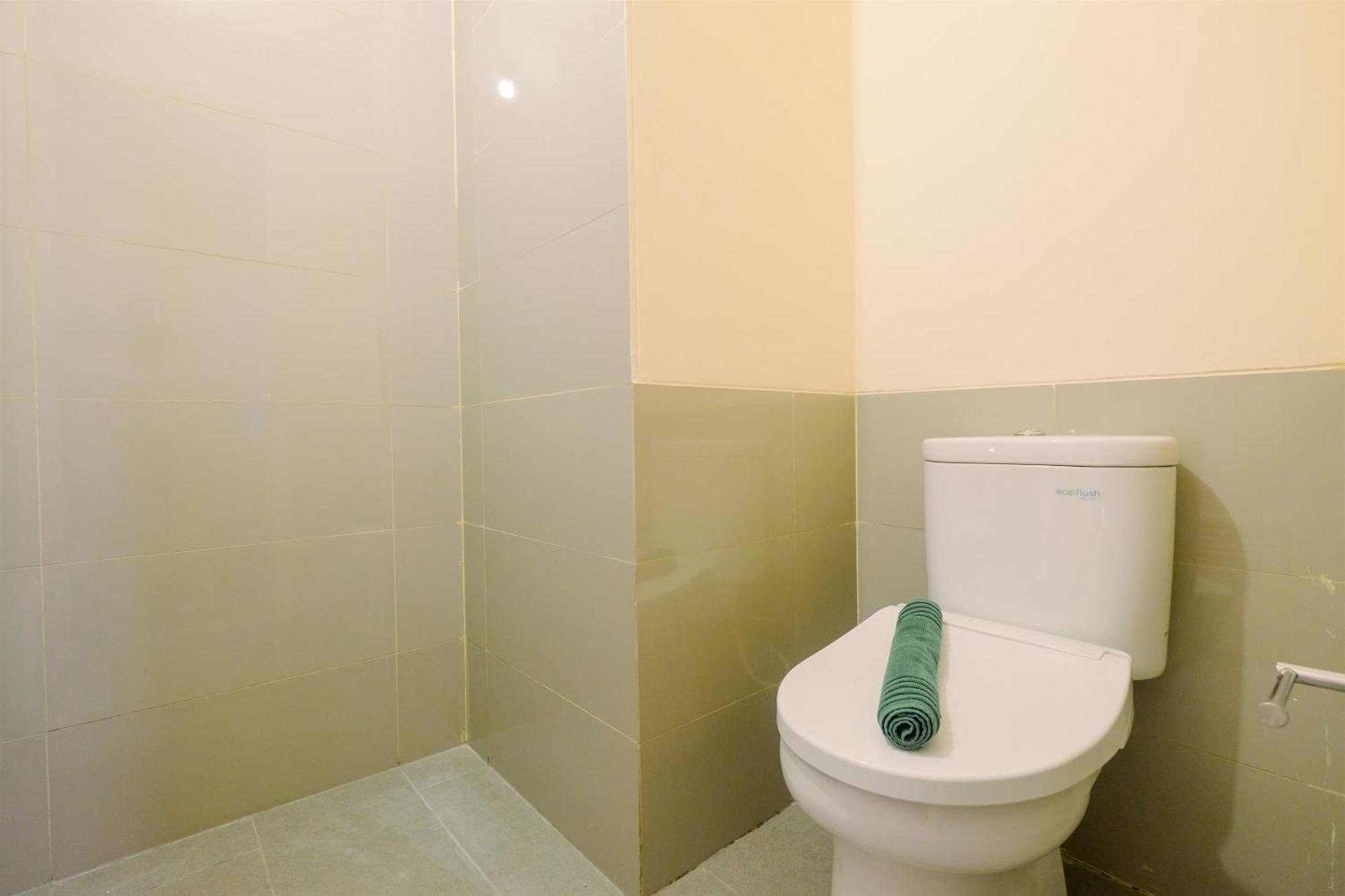 Rate At Kebayoran Icon Near Gandaria By Travelio *